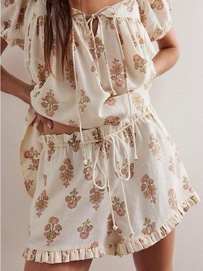 Free People Maggy Mae Block Print Floral Shorts Size Large